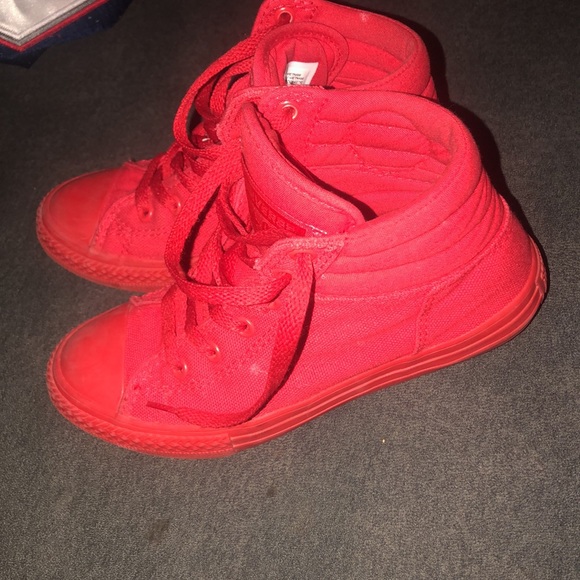 Kids size 2 converse all star - Picture 3 of 6